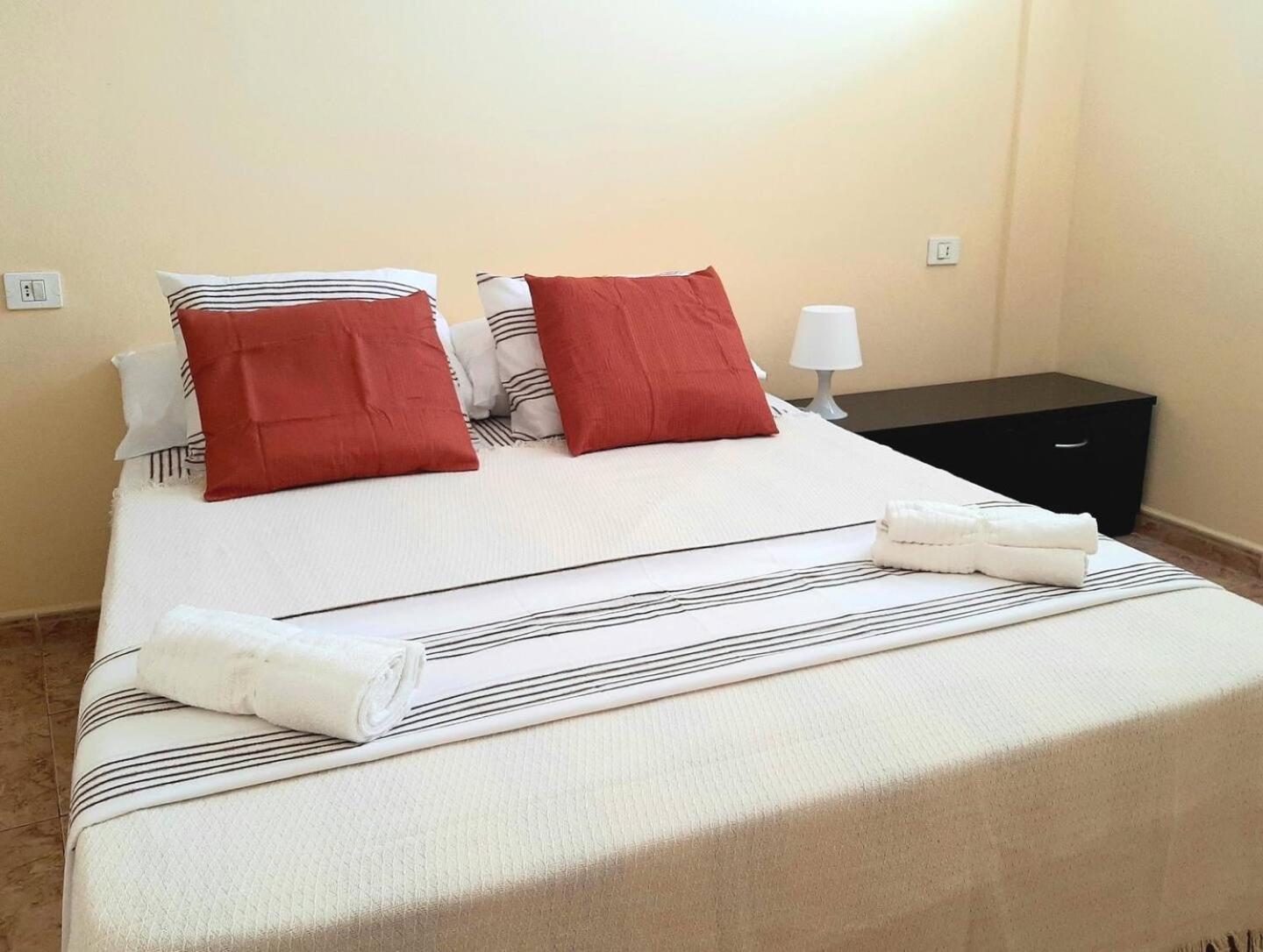 Perfectly Located Apartment With Pool Playa de las Americas  Exterior foto